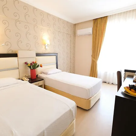 מלון Wien Star Hotel, Adults Only אלאניה